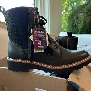 Bionica Derinda Dark olive Green Lace-Up Boots